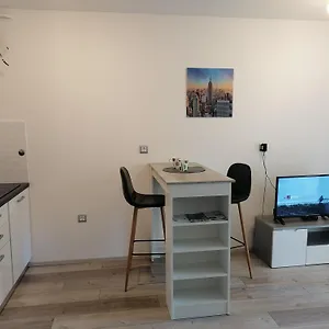 Apartman Ester Apartment